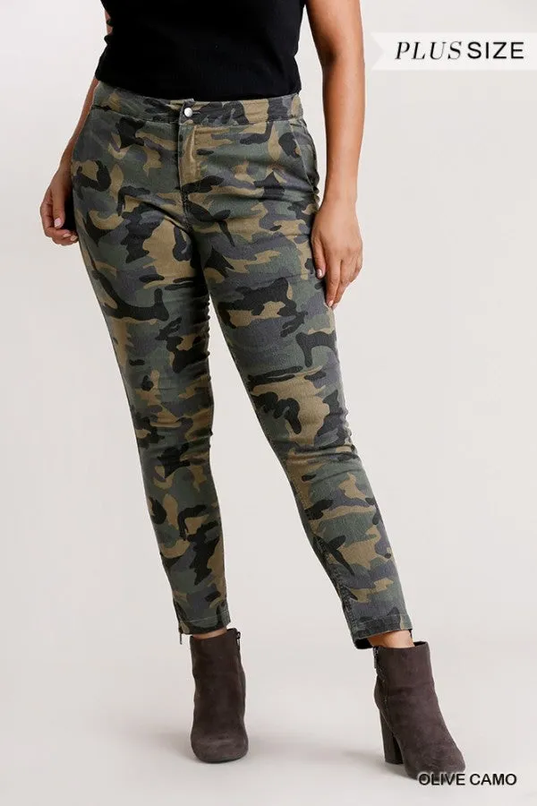 Umgee Green Camo Slim Leg Plus Pants With Zipper Detail